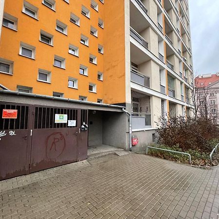 Yourapart Solidarnosci Варшава Экстерьер фото